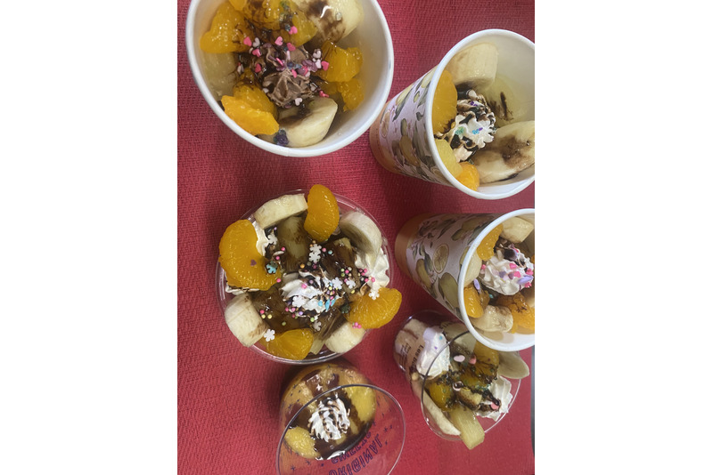 おやつの時間にフルーツパフェ作りをしました！🍌🍊🍍